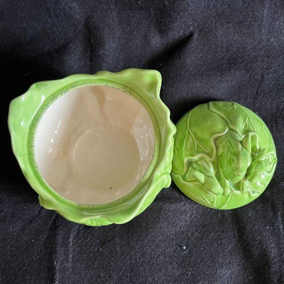 Vintage Holland Mold Co Chartreuse (Green)  “Bunnies In The Cabbage” Bowl w/Lid - Picture 9 of 9